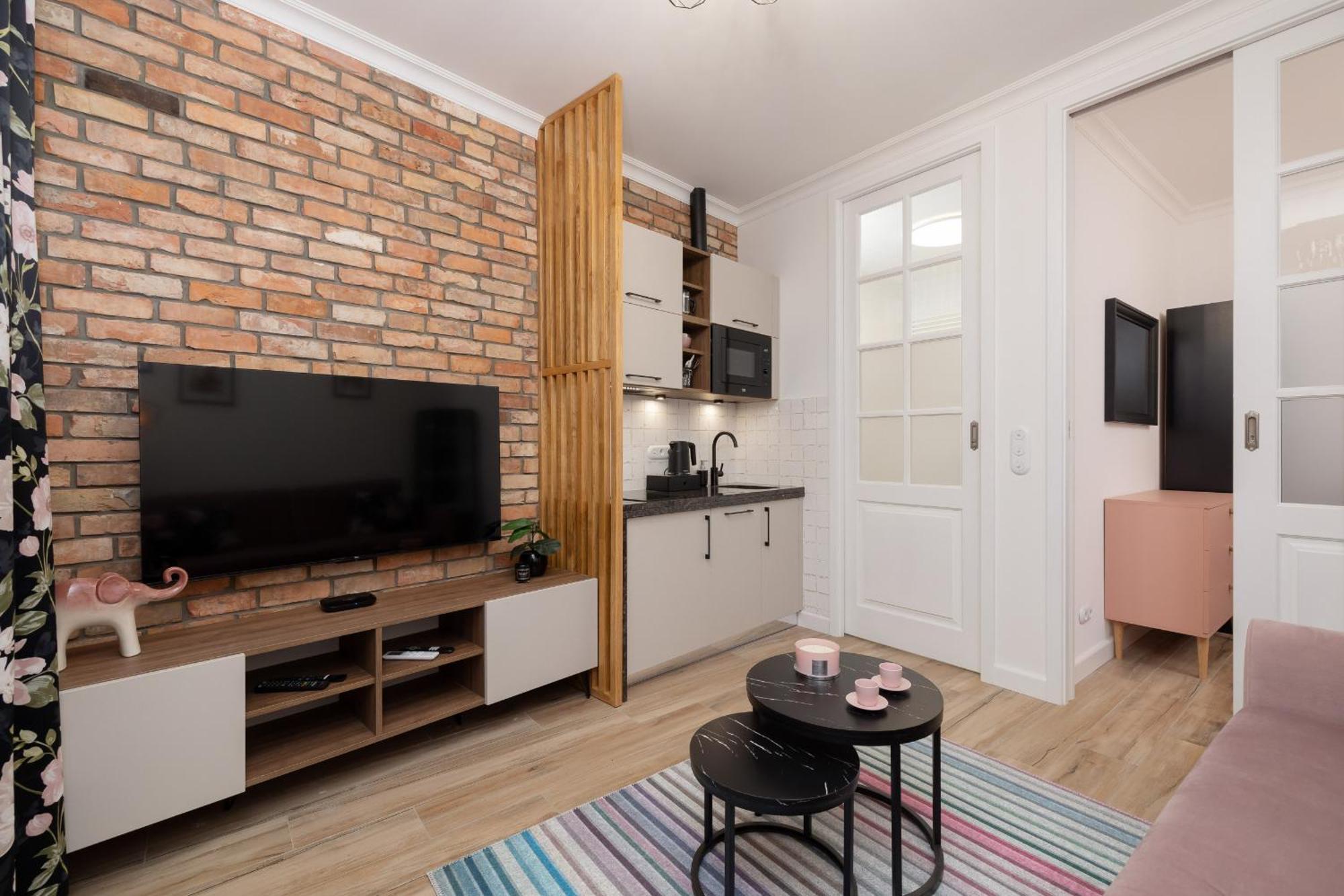 Beautiful & Stylish Dietla With Air Conditioning By Renters
